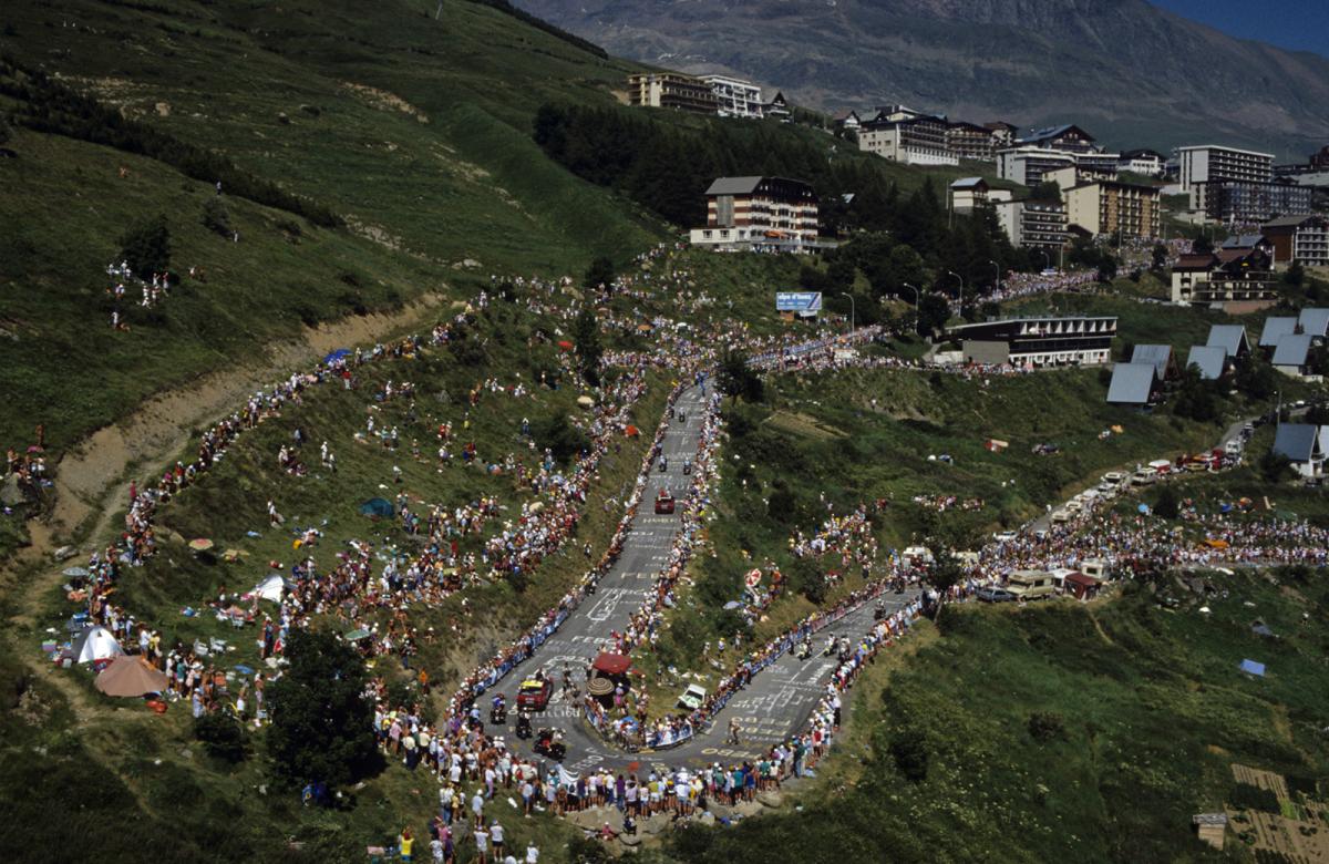 TOUR DE FRANCE
